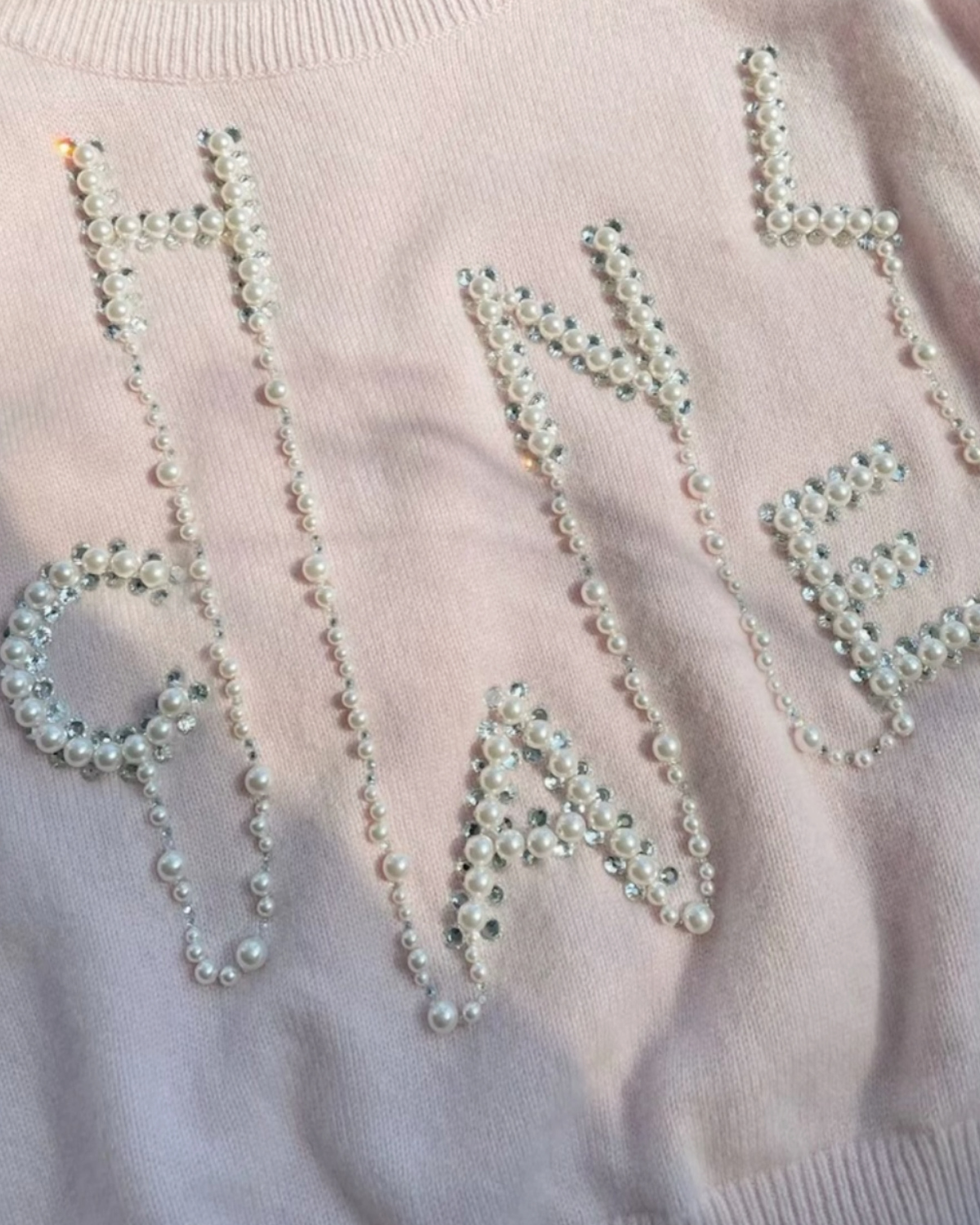 Chanel 21S Cashmere Pearl Logo Cropped Sweater Pink, White FR 36