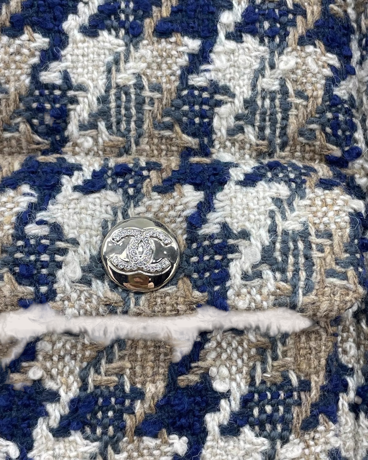 Chanel 24N Coco Neige Houndstooth Tweed Vest Beige/Ecru, Navy FR 36