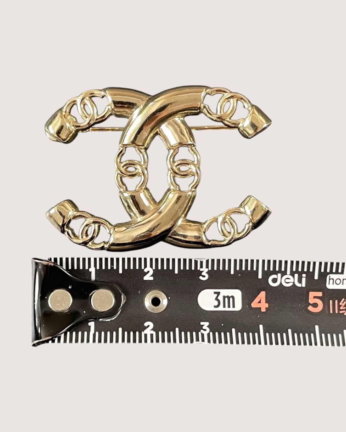 Chanel CC Brooch Gold ["One Size"]