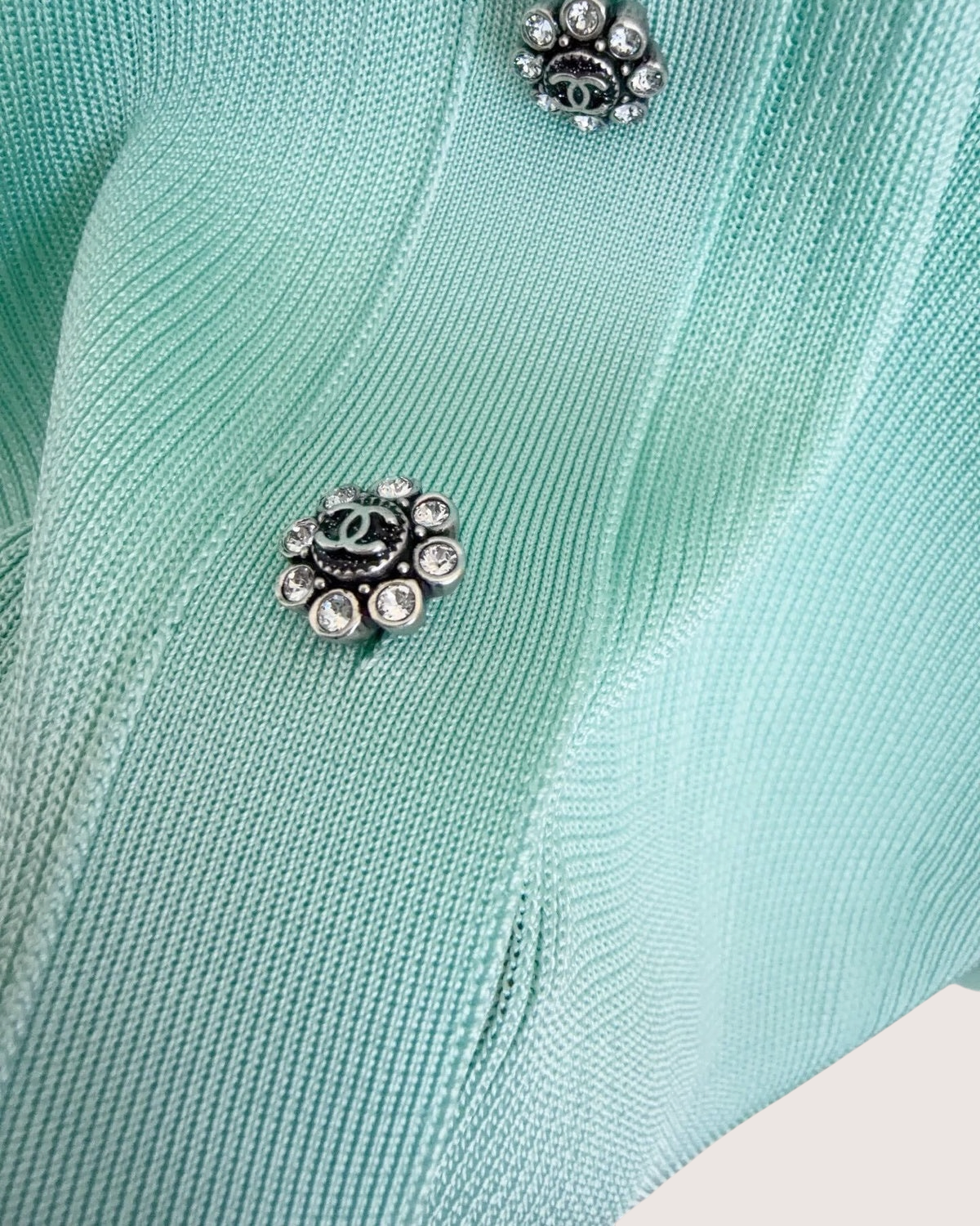 Chanel 26A Ribbed Cardigan Green FR 40
