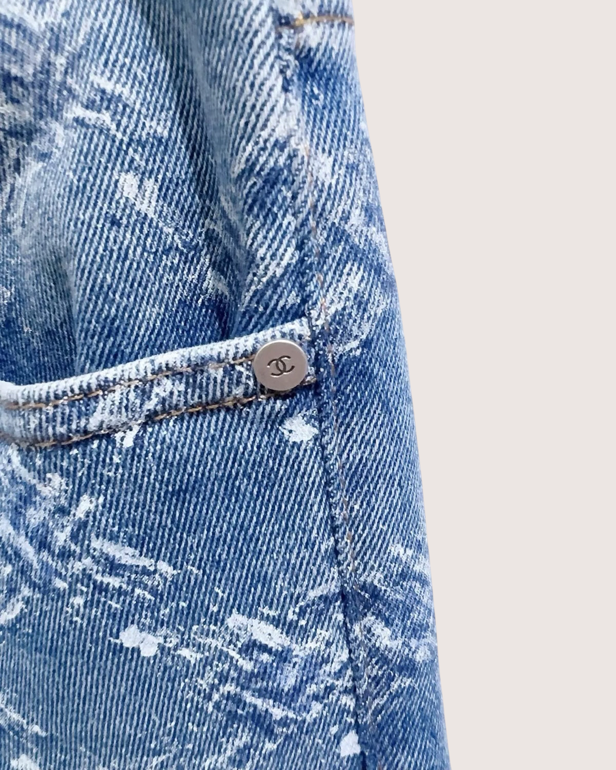Chanel 19A Logo-Print Skinny Denim Jeans Blue, White FR 34