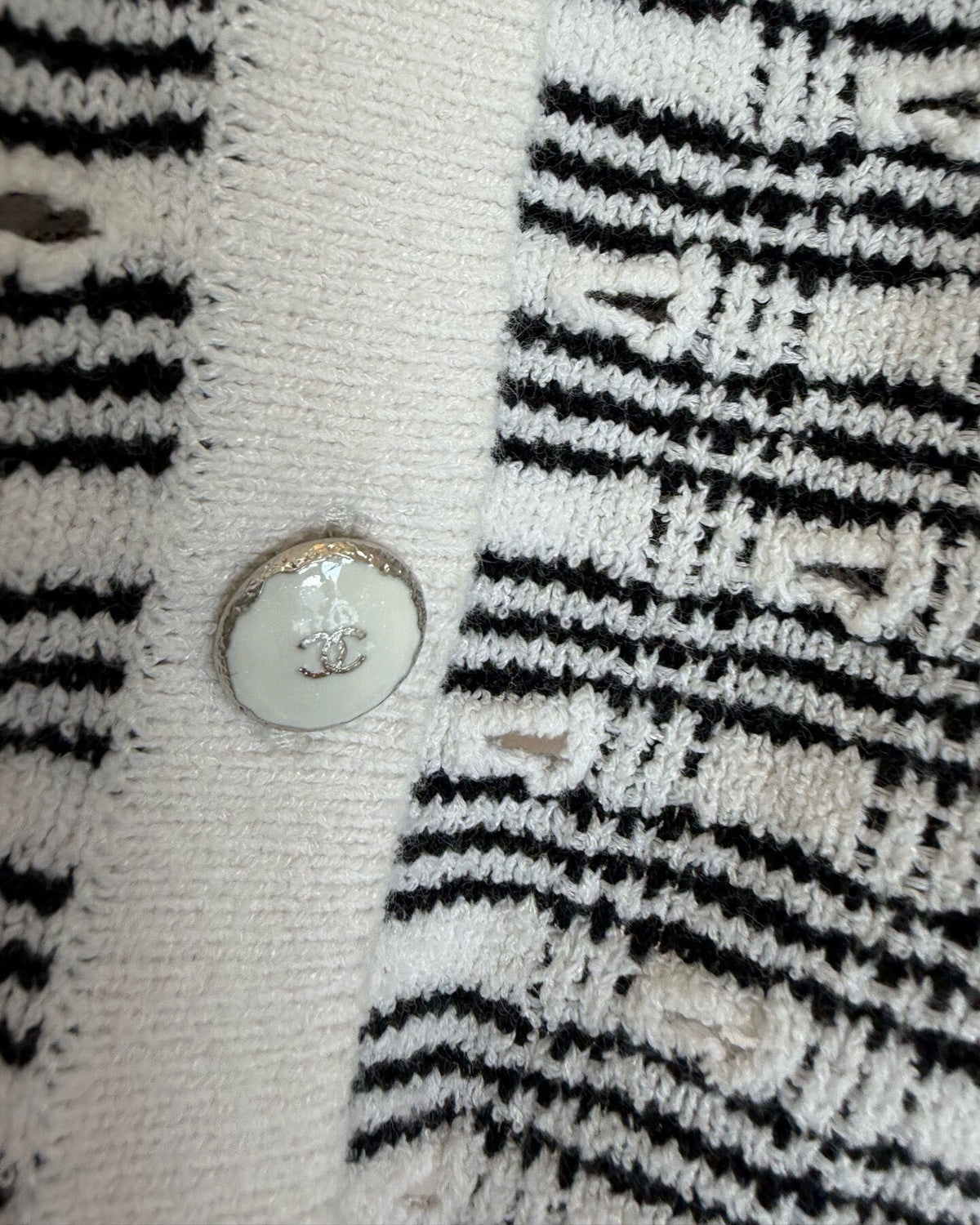 Chanel 25P Striped Cardigan Black, White FR 38