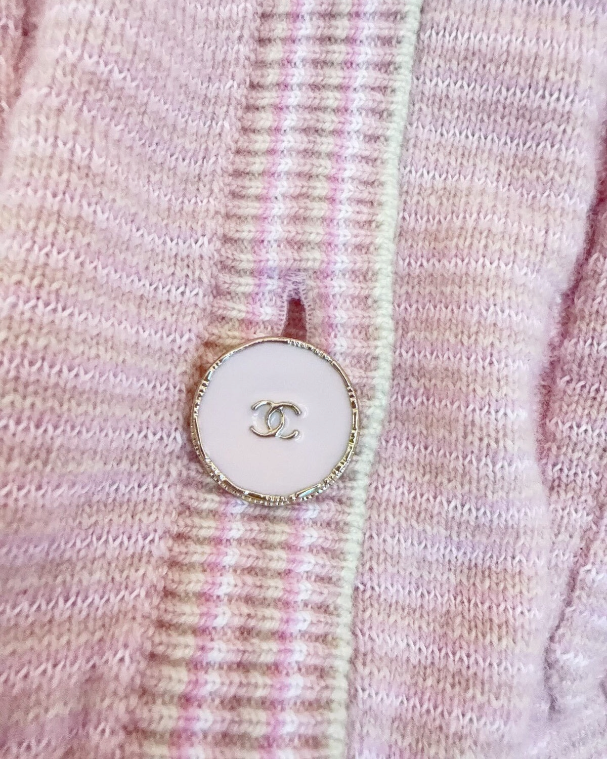 Chanel 25B Cashmere Feather-Trim Cardigan Pink, White FR 36