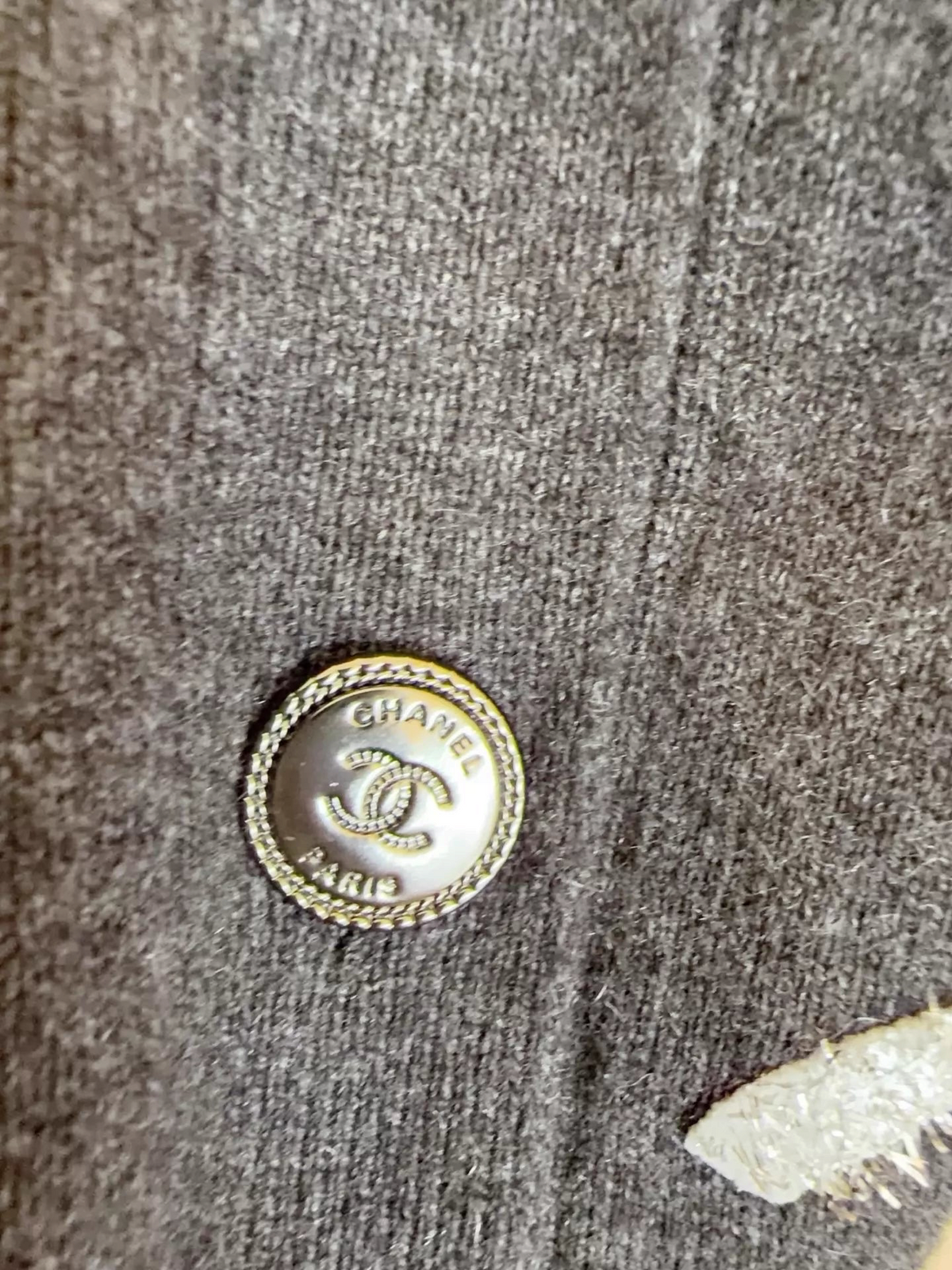 Chanel 22A CC Logo Cashmere Cardigan - view 3