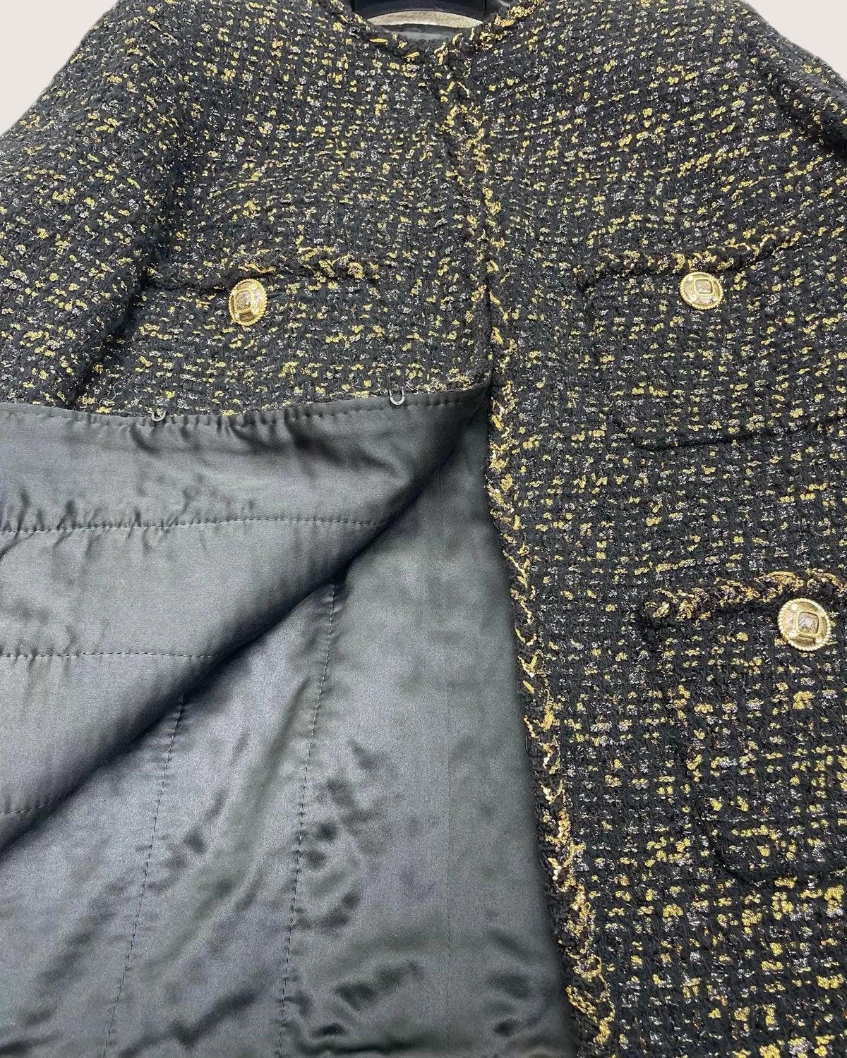 Chanel 19A Four-Pocket Tweed Jacket Black, Gold FR 38