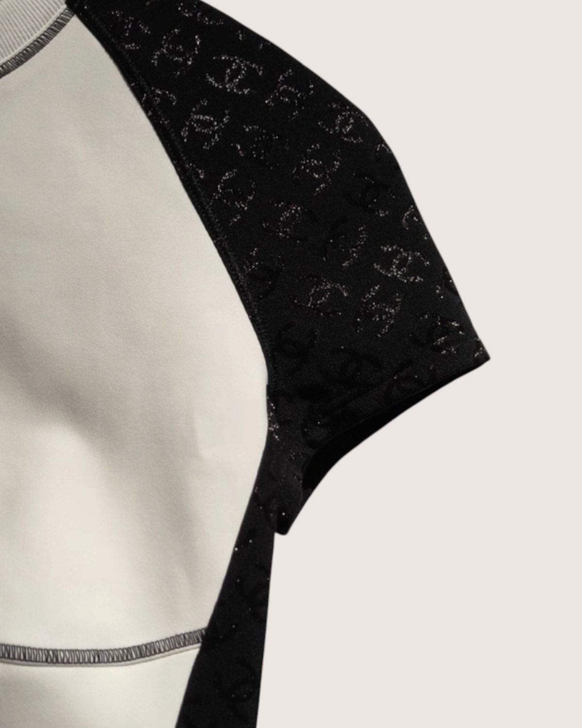 Chanel 24C CC Monogram Short-Sleeve Slim Top White, Black FR 38