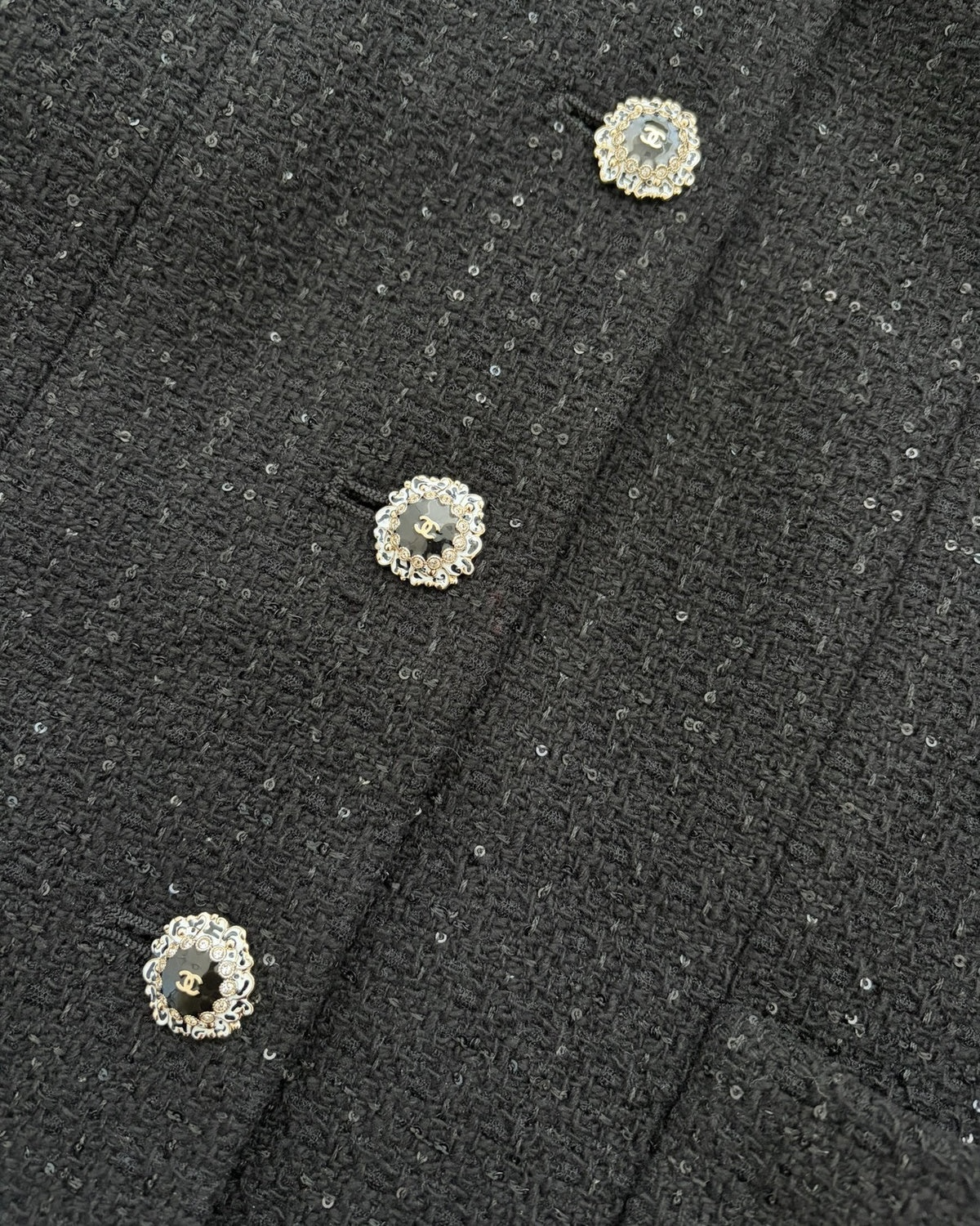 Chanel 25K Sequin Tweed Cropped Jacket Black FR 40
