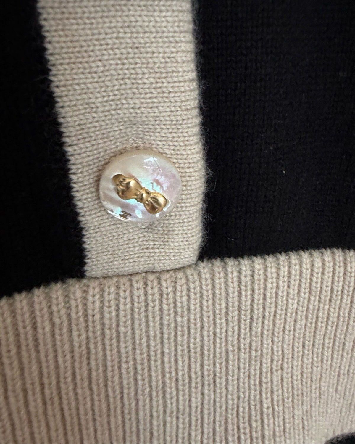 Chanel 25K Two-Tone Cardigan Black, Beige/Ecru FR 36