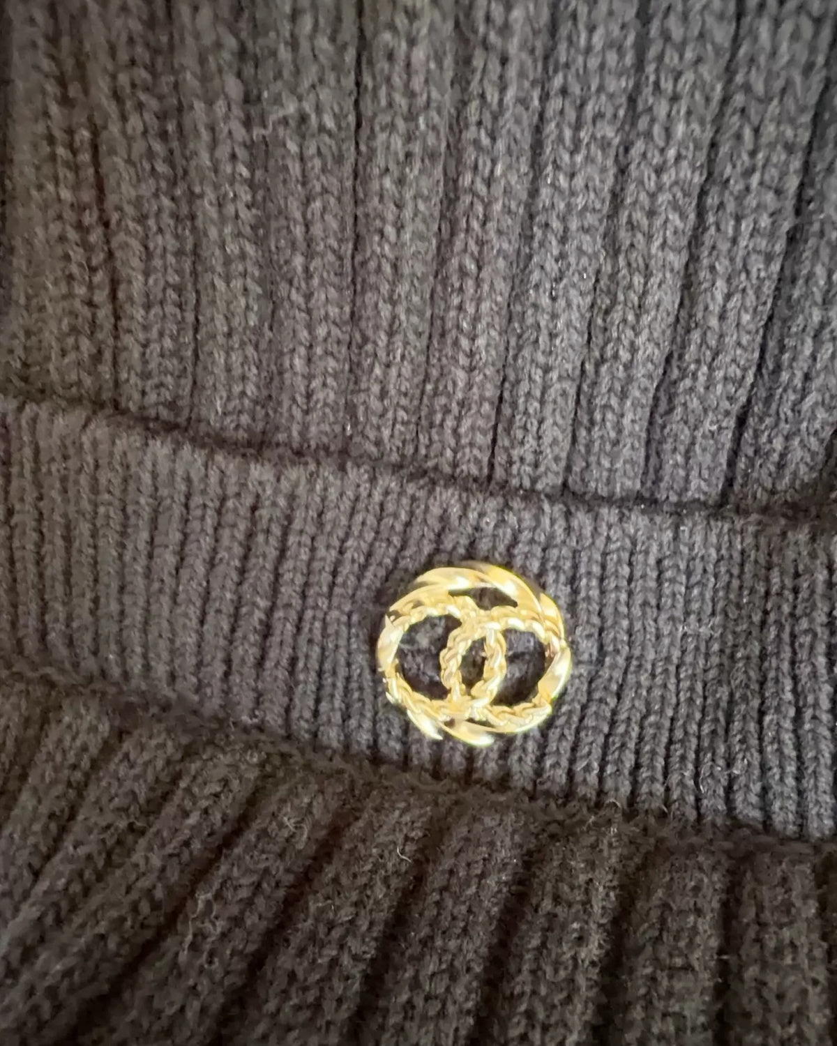Chanel 20P CC-Button Ribbed Cardigan Black FR 36
