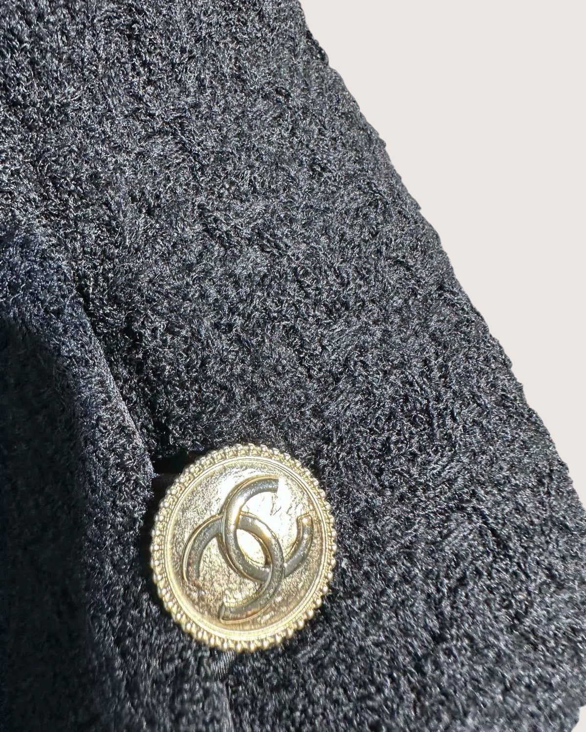 Chanel 20A Tweed Cropped Jacket Black FR 34