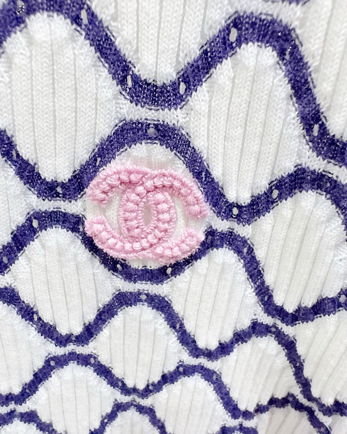Chanel 20P Honeycomb CC Short-Sleeve Sweater White, Navy, Pink FR 40
