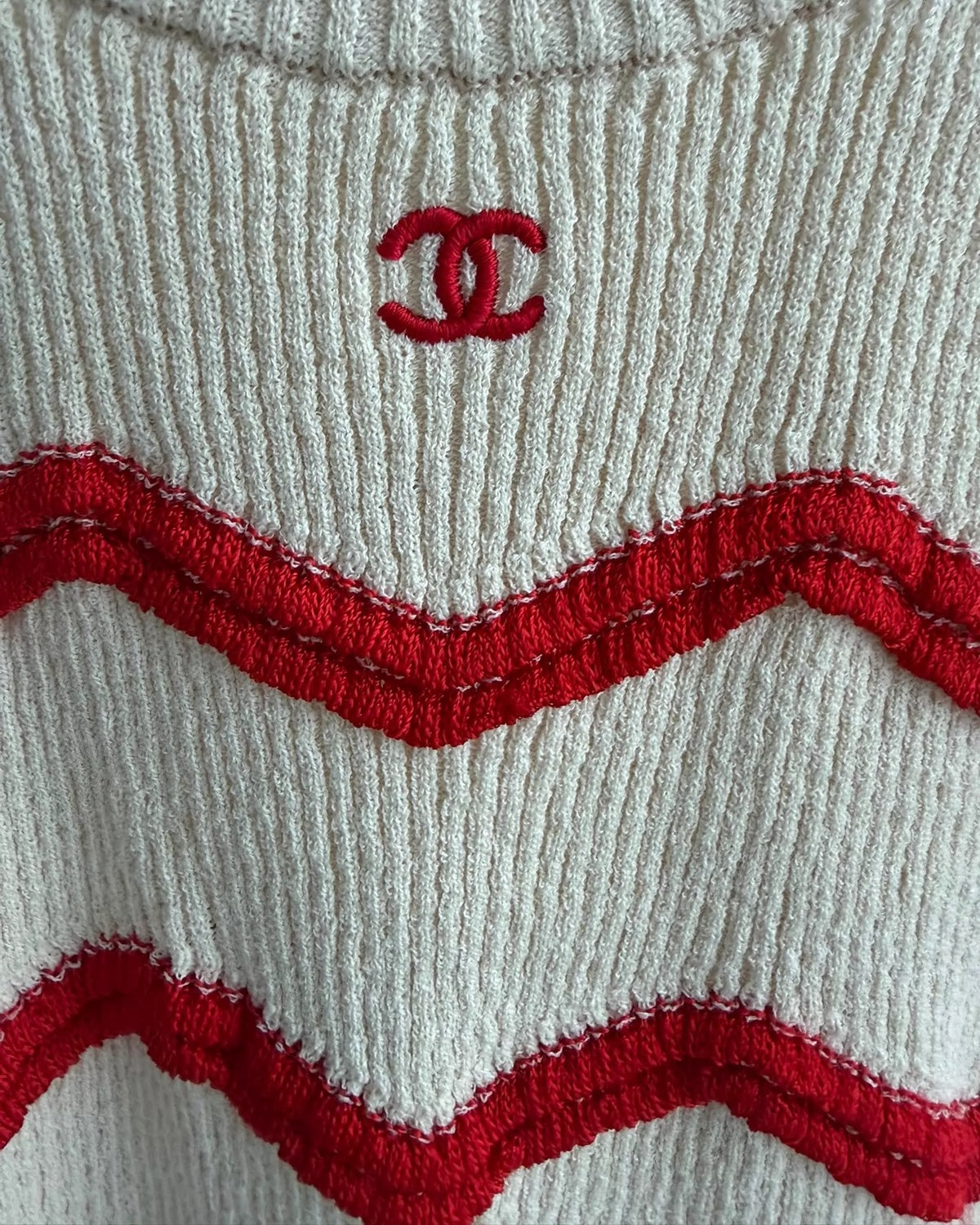 Chanel 26M Coco Beach Striped Tank Top Beige/Ecru, Red FR 34