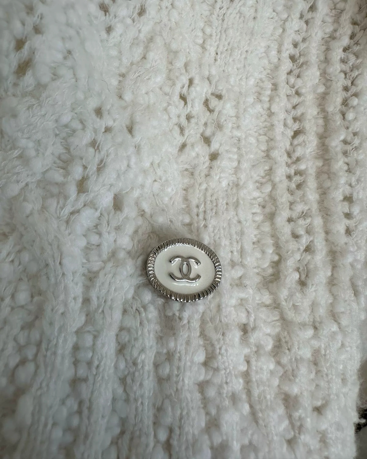 Chanel 24P Crewneck Sweater Beige/Ecru, Pink FR 36