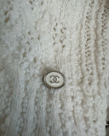 Chanel 24P Crewneck Sweater Beige/Ecru, Pink FR 36