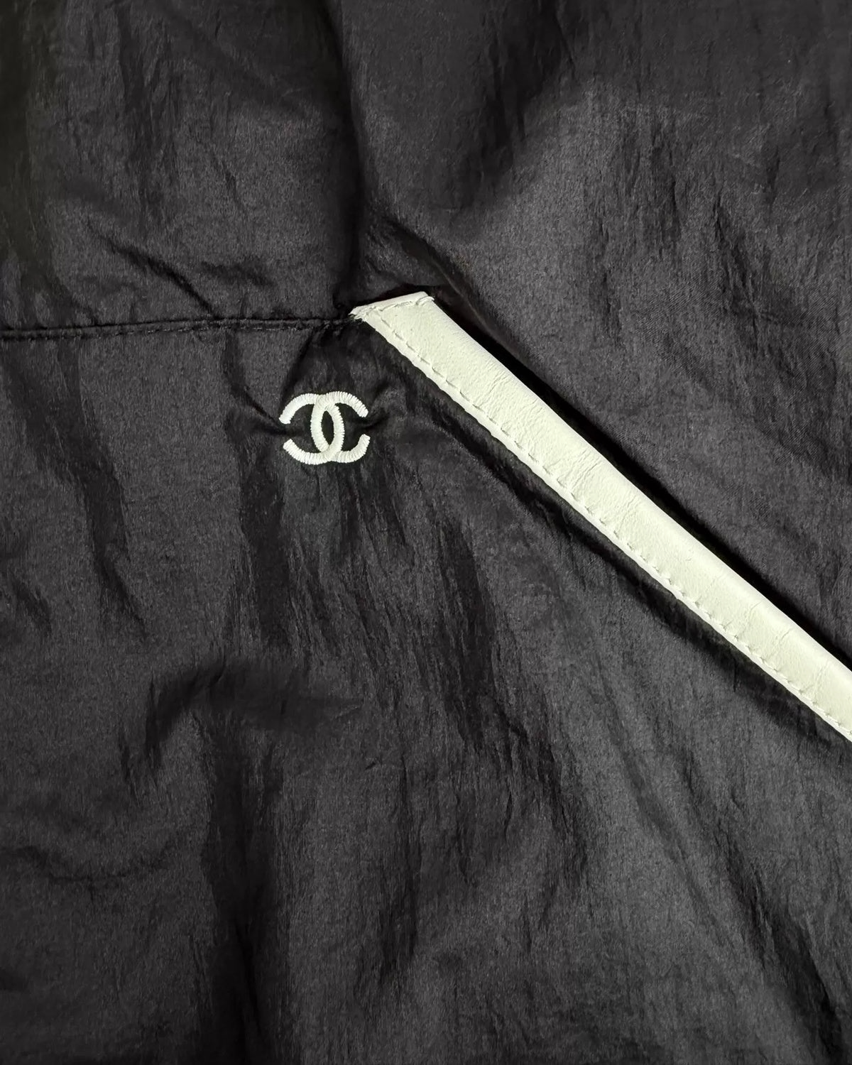 Chanel 26M Coco Beach Hooded Vest Black, Beige/Ecru FR 34