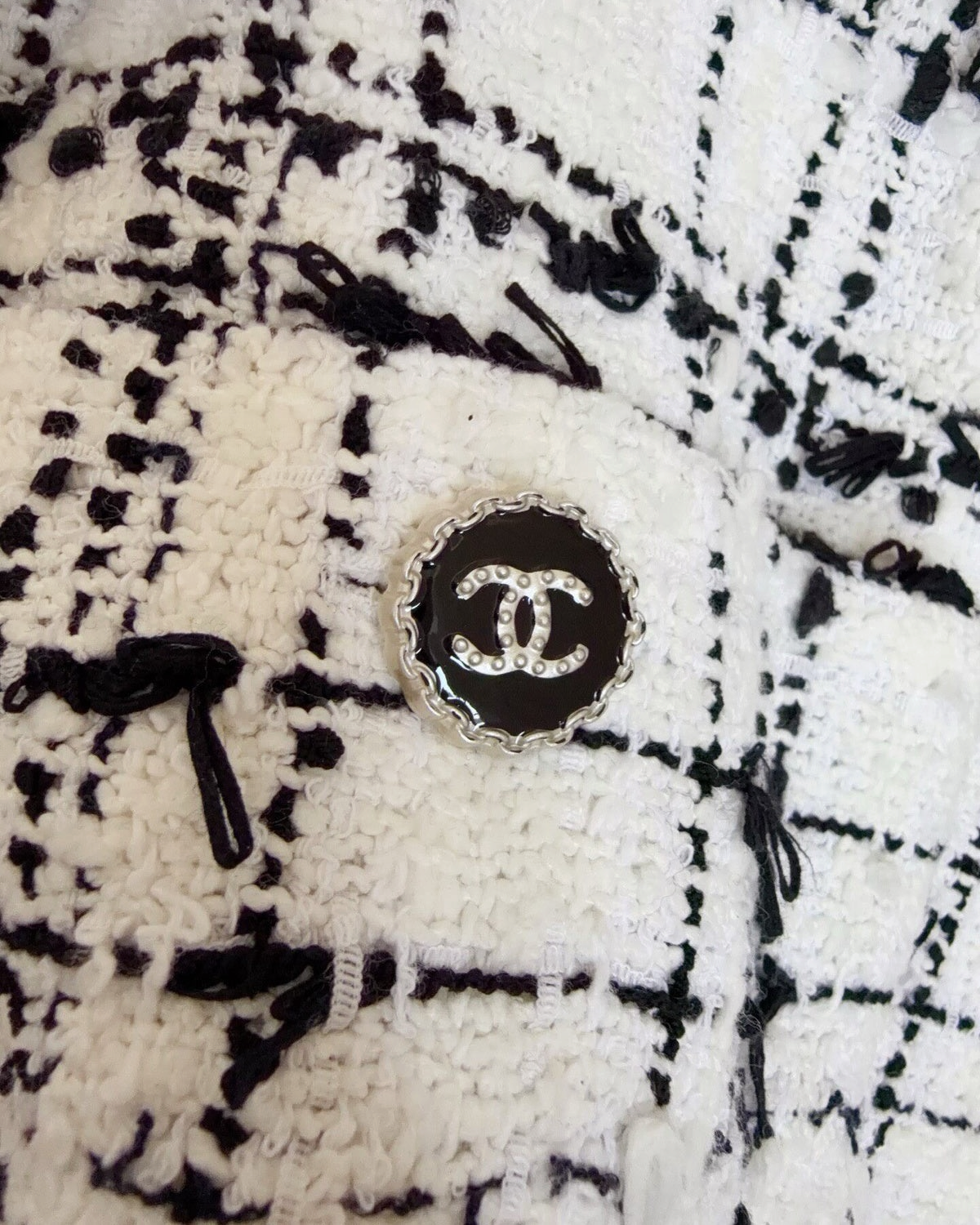 Chanel 22C Fringe Plaid Tweed Jacket White, Black FR 40