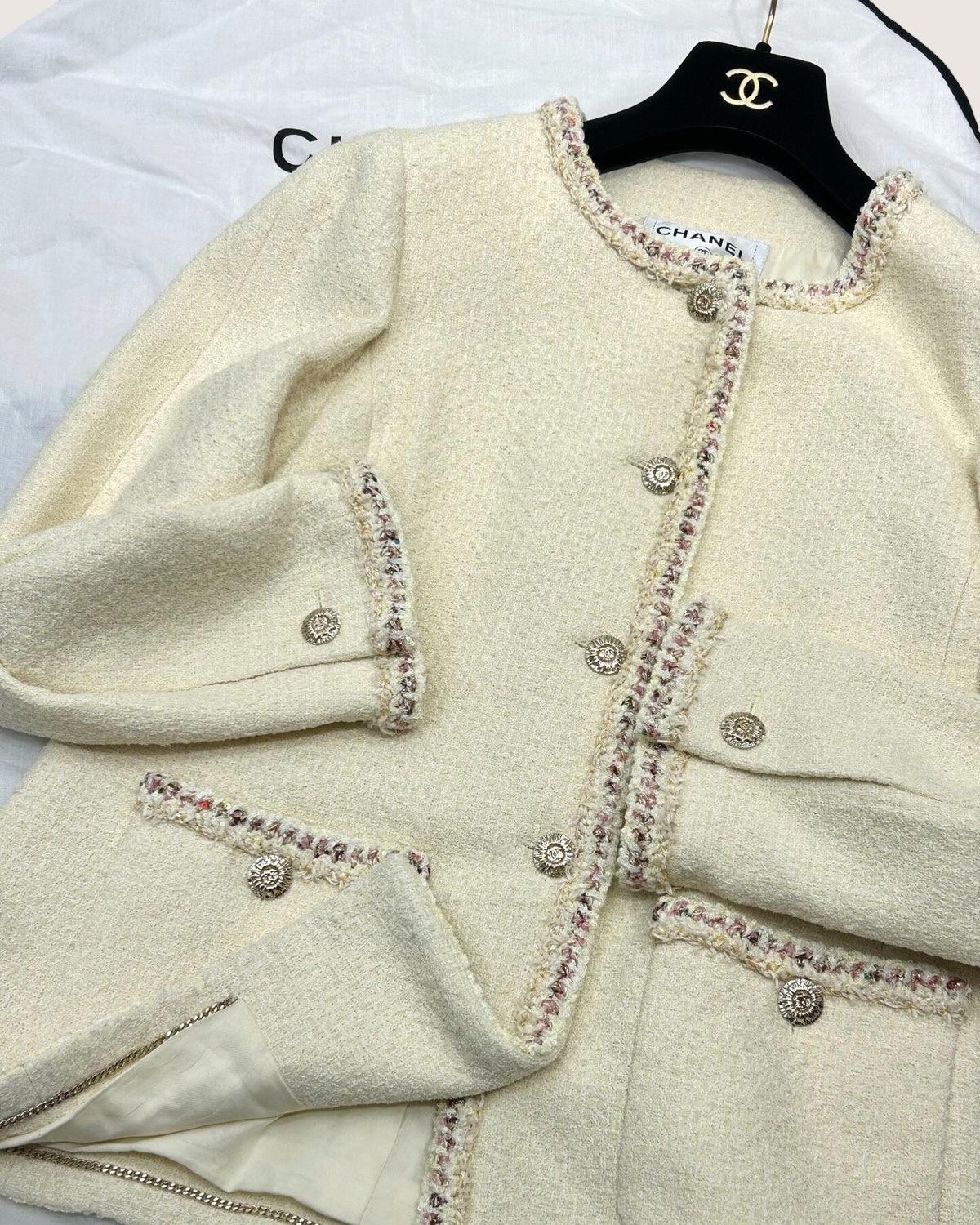 Chanel 26C Sequin-Trim Tweed Jacket Beige/Ecru, Pink FR 40