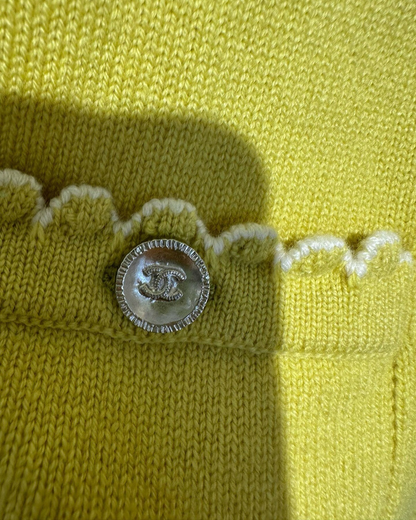 Chanel 25C Cashmere Scalloped Cardigan Yellow, Beige/Ecru FR 36