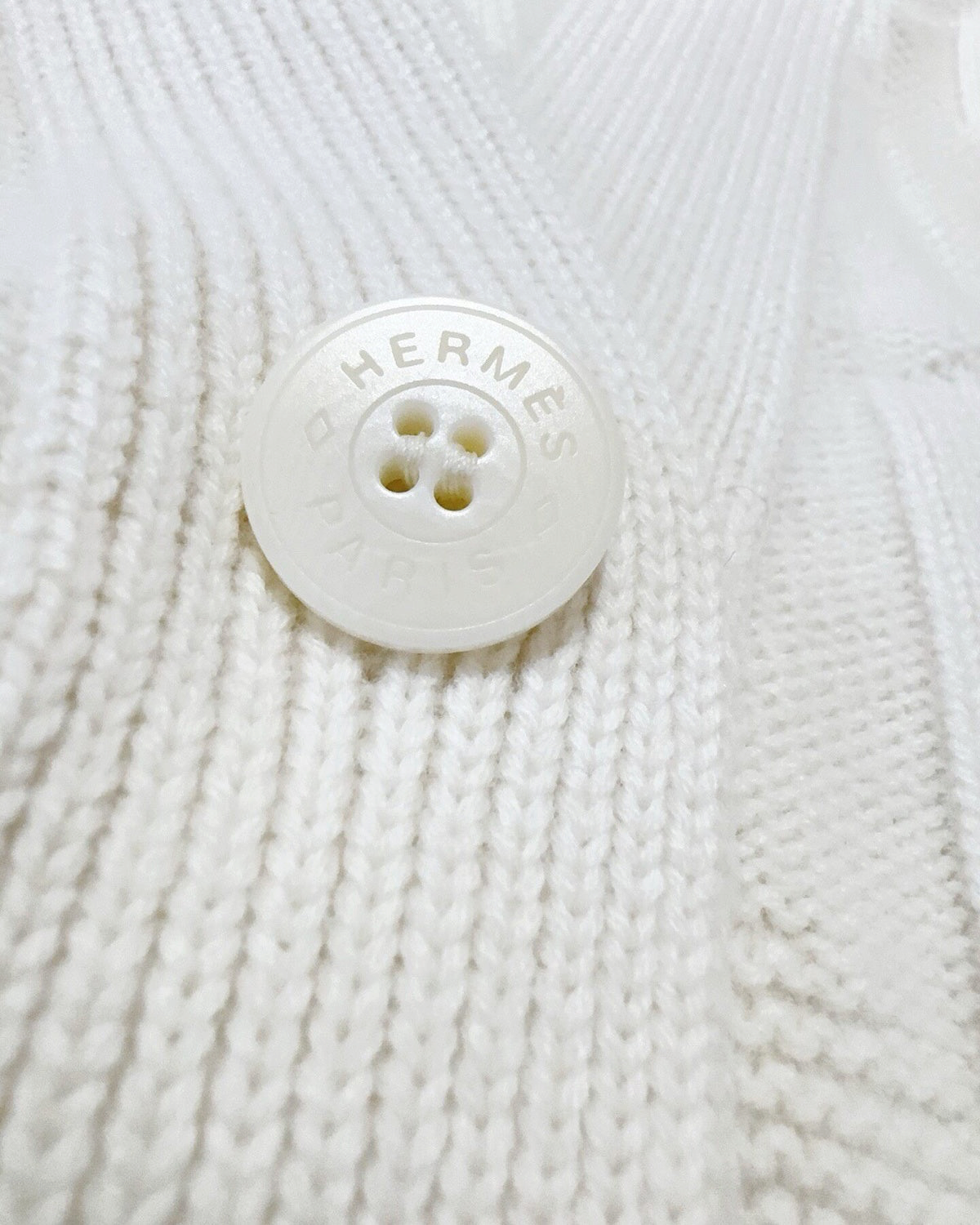 Hermès Wool Monogram Cardigan Beige/Ecru FR 38