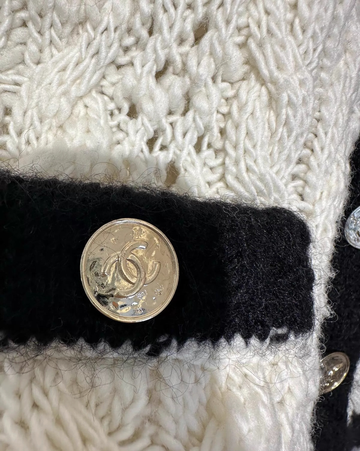 Chanel 25B Wool Cardigan
