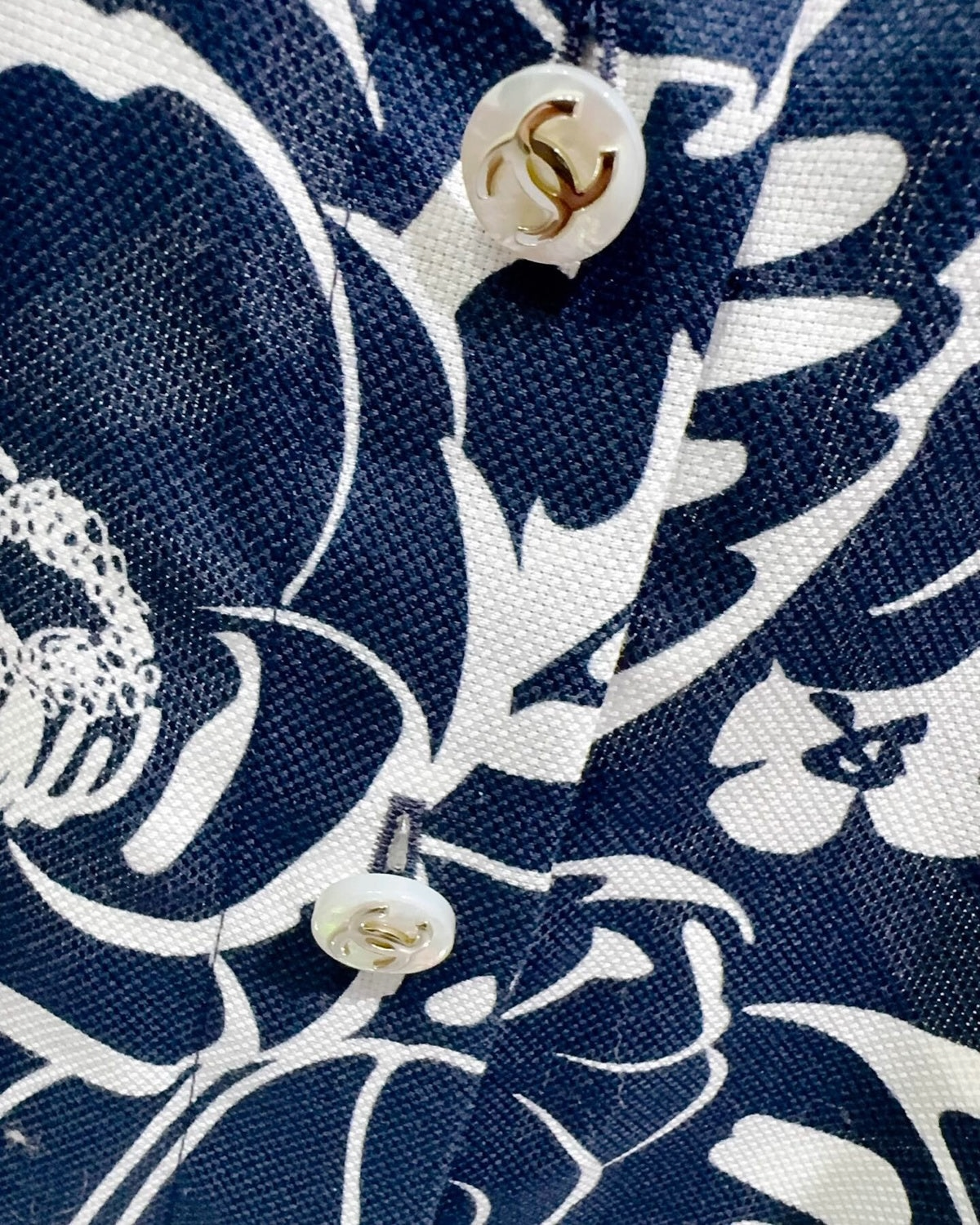 Chanel Camellia Print Short-Sleeve Shirt Navy, White FR 34