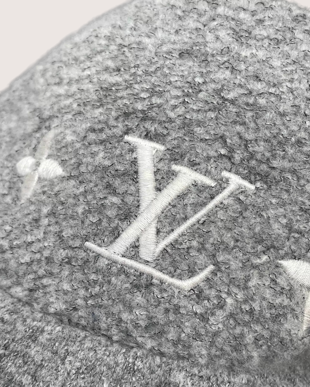 Louis Vuitton Woolgram Logo Cap Grey ["One Size"]