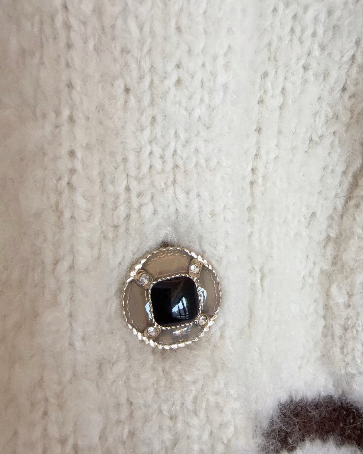 Chanel 25N Coco Neige Cashmere Ski Cardigan Beige/Ecru, Brown FR 34