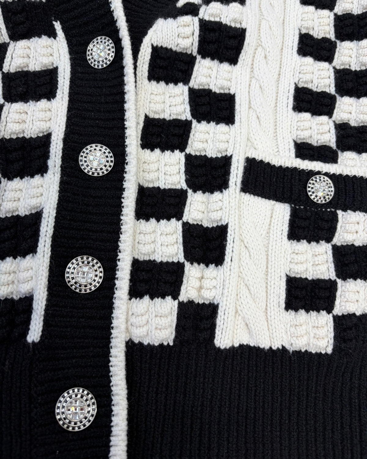 Chanel 23C Cashmere Checkerboard Cardigan Beige/Ecru, Black FR 38