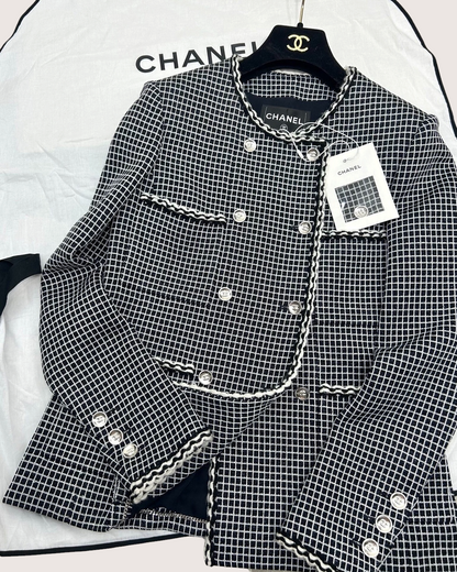Chanel 25C Tweed Plaid Double-Breasted Jacket Black, White FR 34