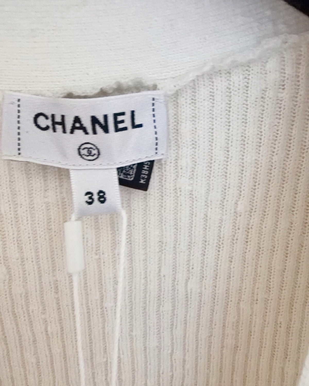 Chanel 26P Ribbed Cardigan White FR 38