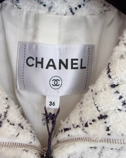 Chanel 21B Plaid Zip-Up Tweed Jacket