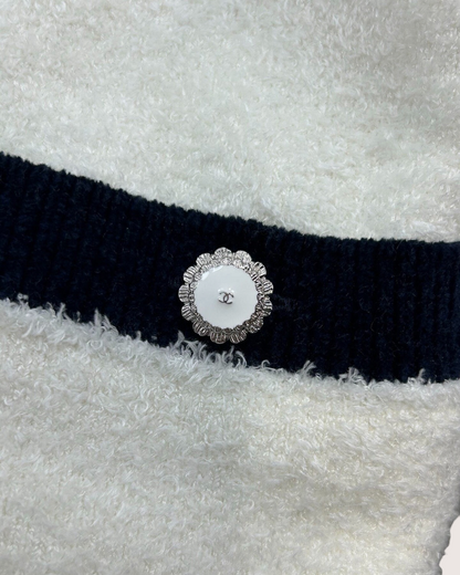 Chanel 26C Scalloped Pocket Top White, Black FR 36