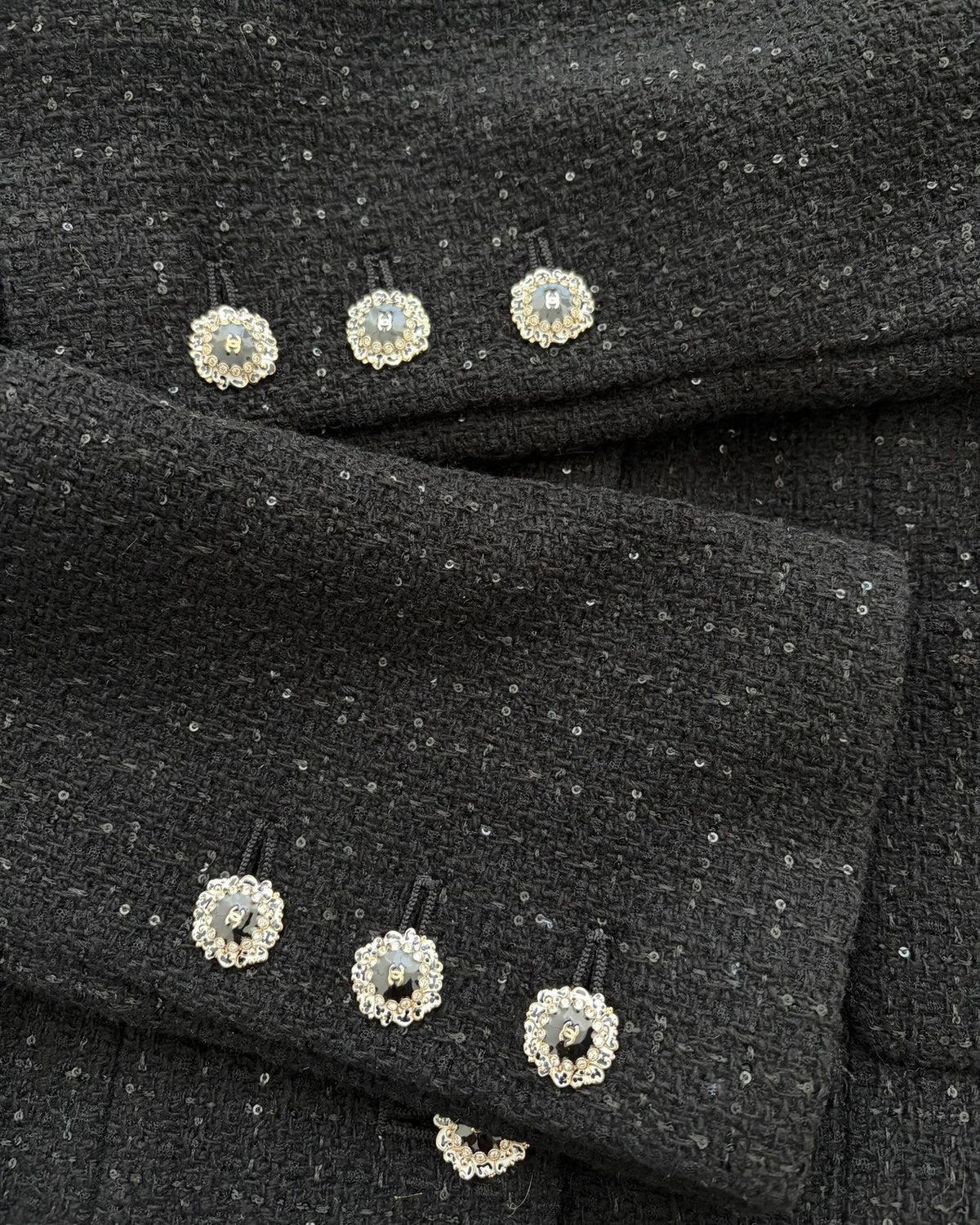 Chanel 25K Sequin Tweed Cropped Jacket Black FR 40