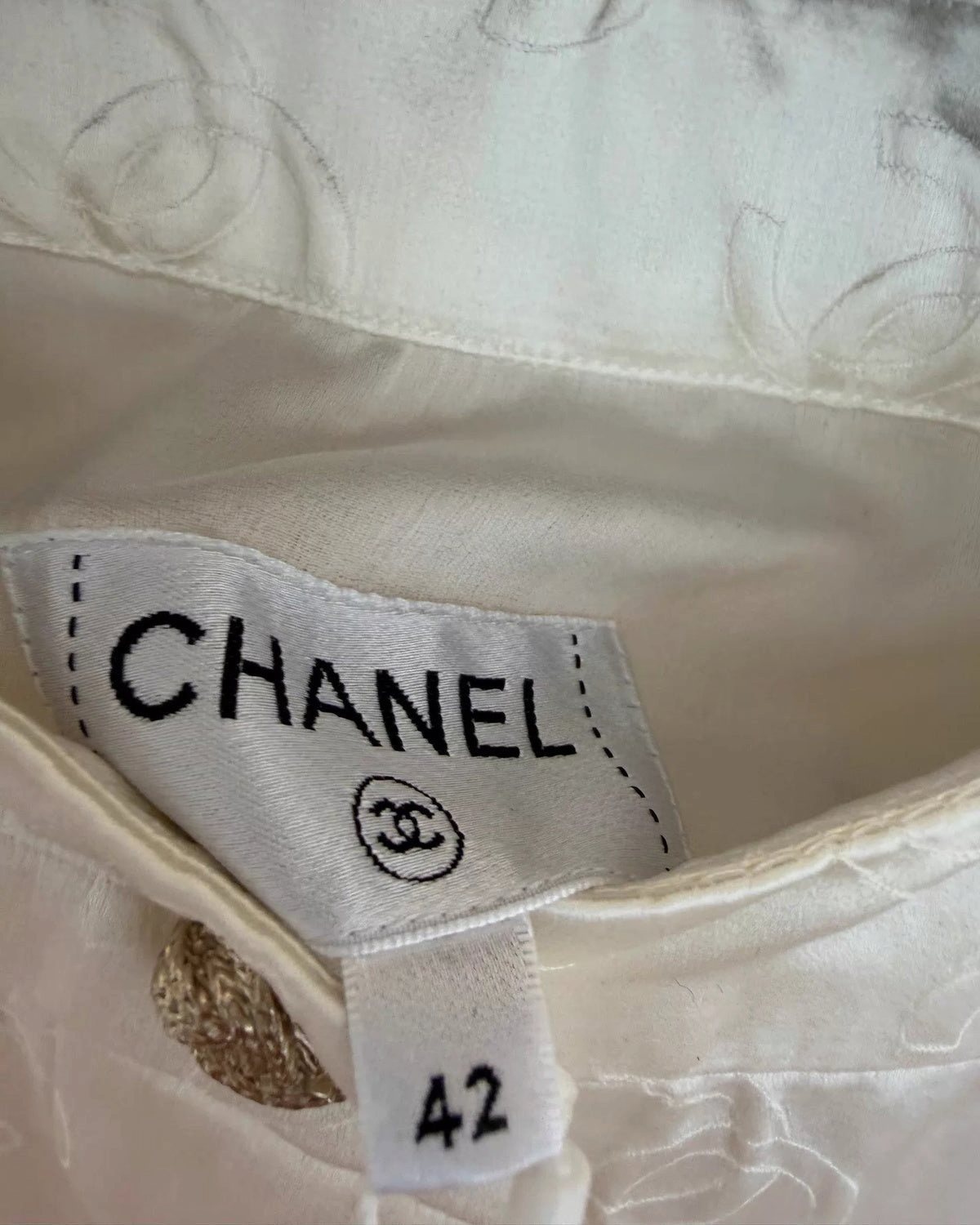 Chanel 25A CC Monogram Jacket - view 4