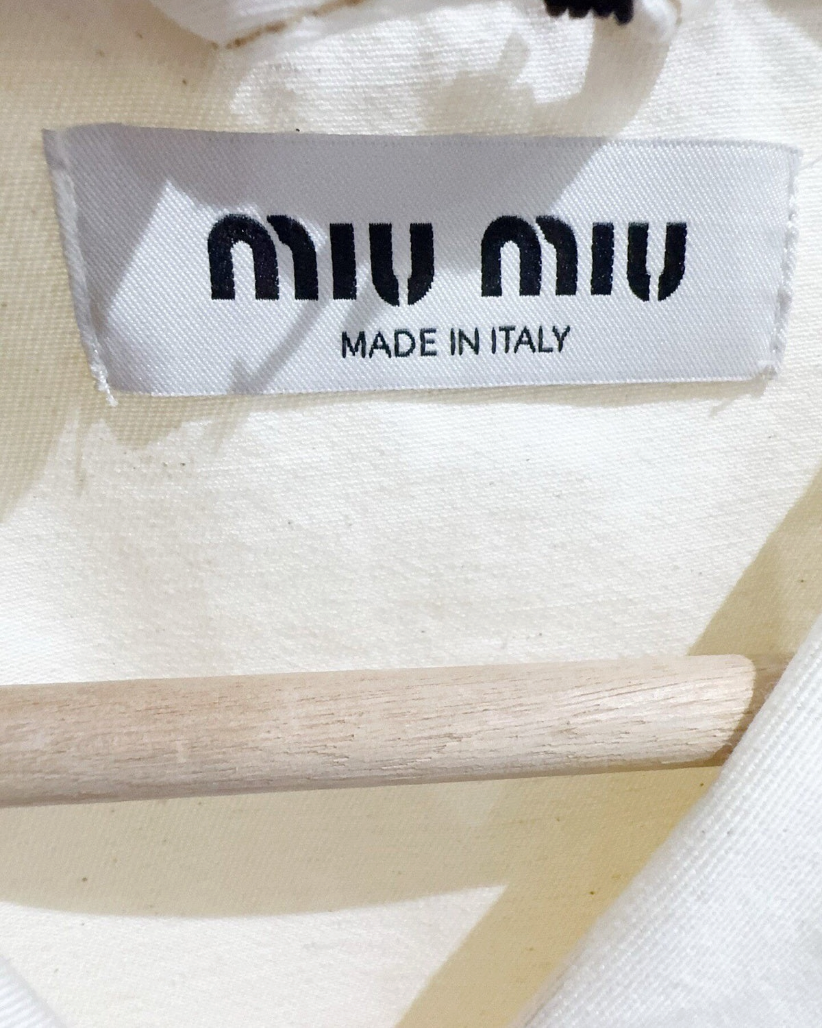 Miu Miu Cropped Logo Shirt Beige/Ecru FR 38