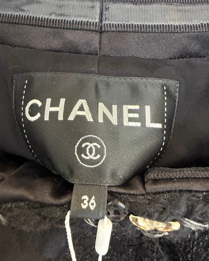 Chanel 21A Off-Shoulder Jacket - view 4