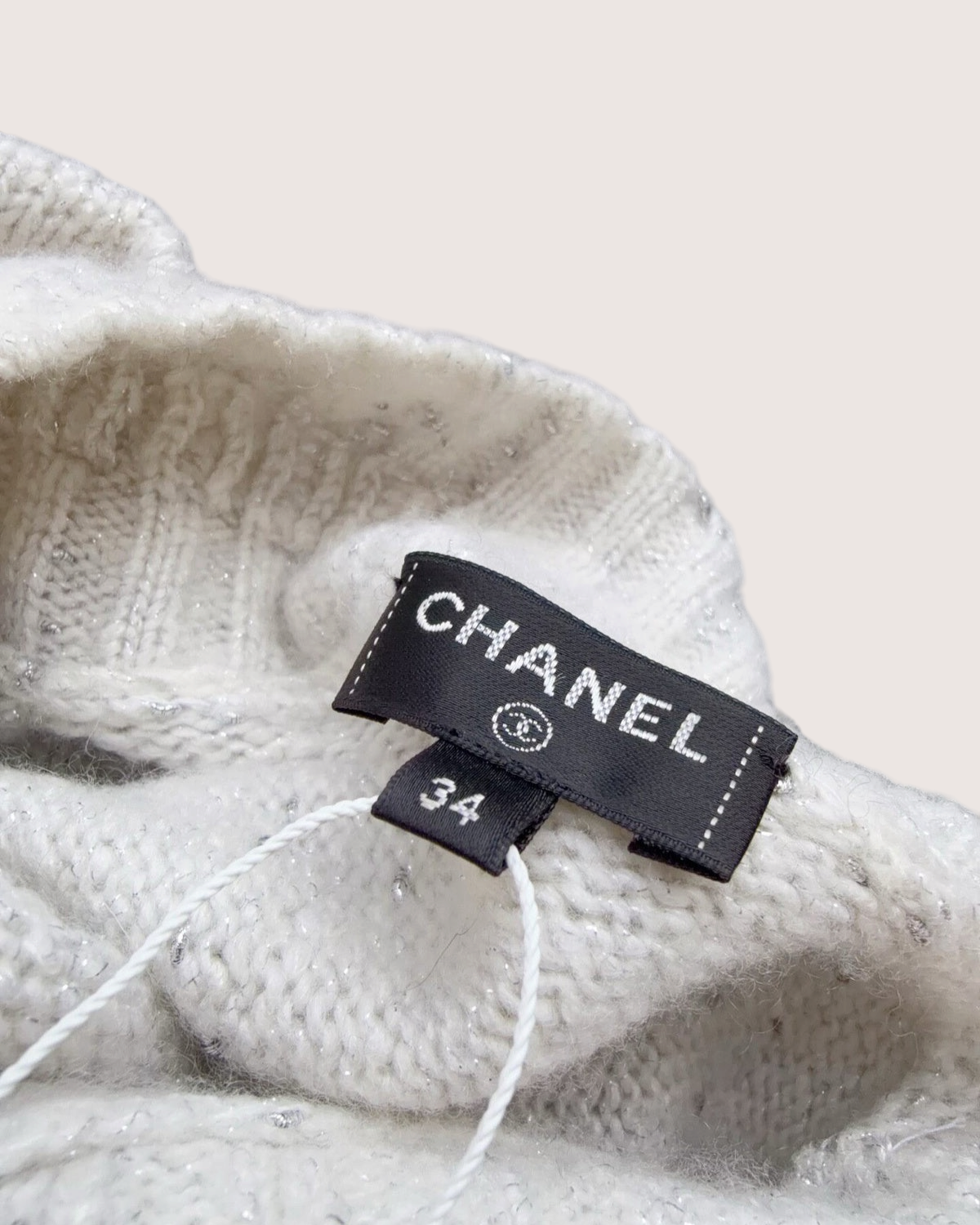 Chanel 21N Coco Neige Cashmere Two-Tone Coco Sweater Black, Beige/Ecru FR 38