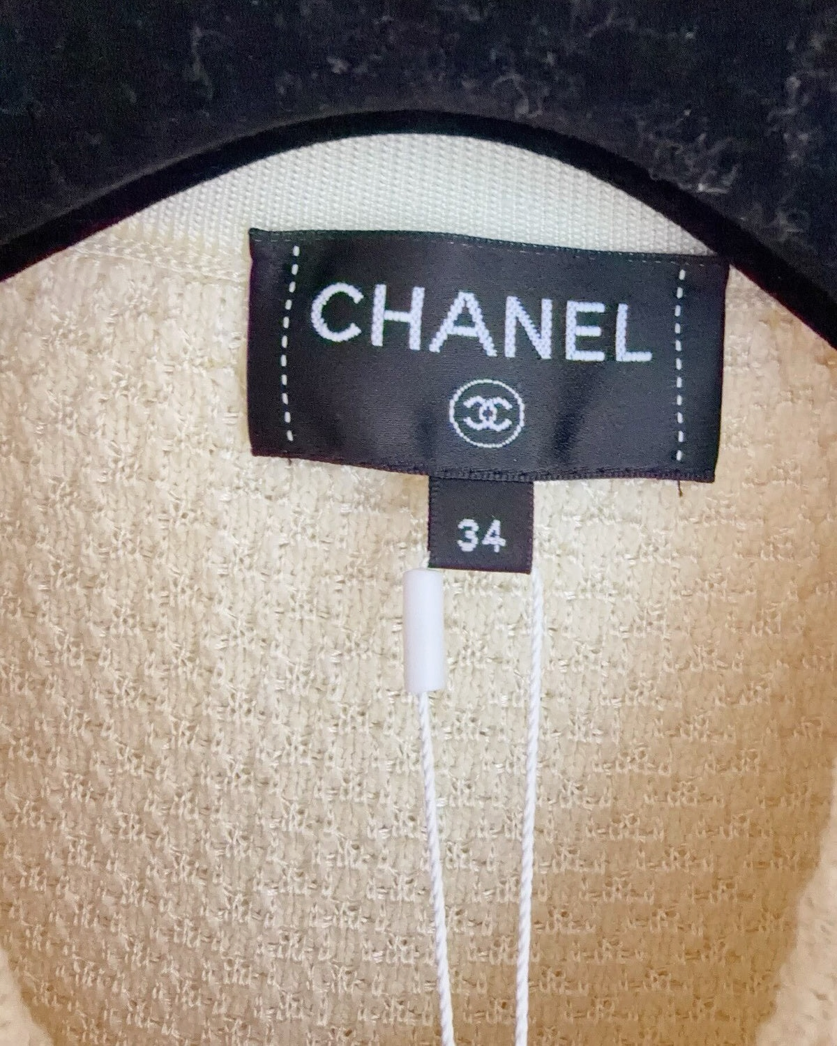 Chanel 24P Short-Sleeve Four-Pocket Cardigan Beige/Ecru, Black FR 34