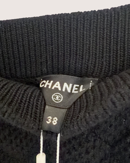 Chanel 23B Cashmere Wide-Leg Chain-Trim Shorts Black FR 38