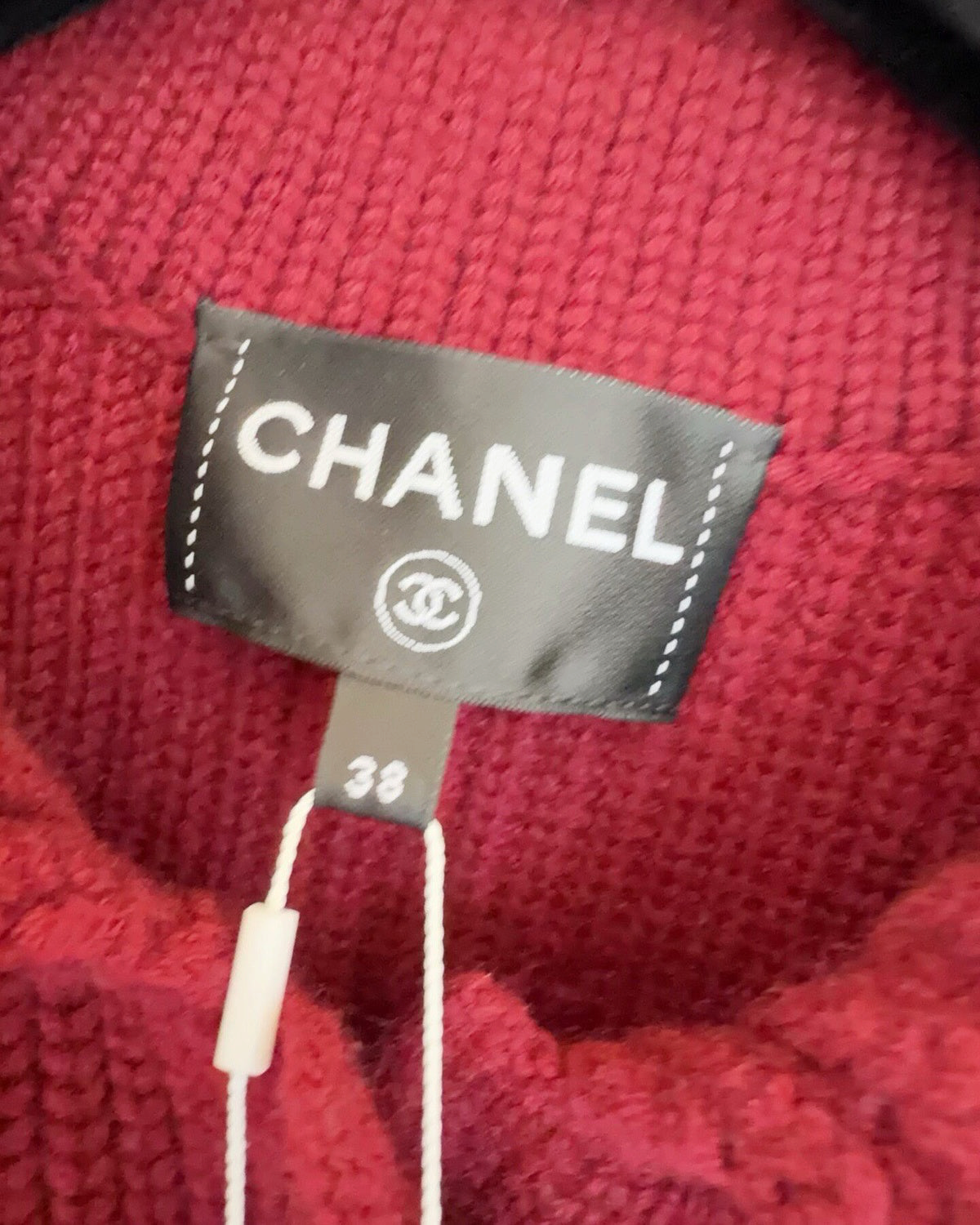 Chanel 25C Ribbed Two-Pocket Cardigan Burgundy FR 36
