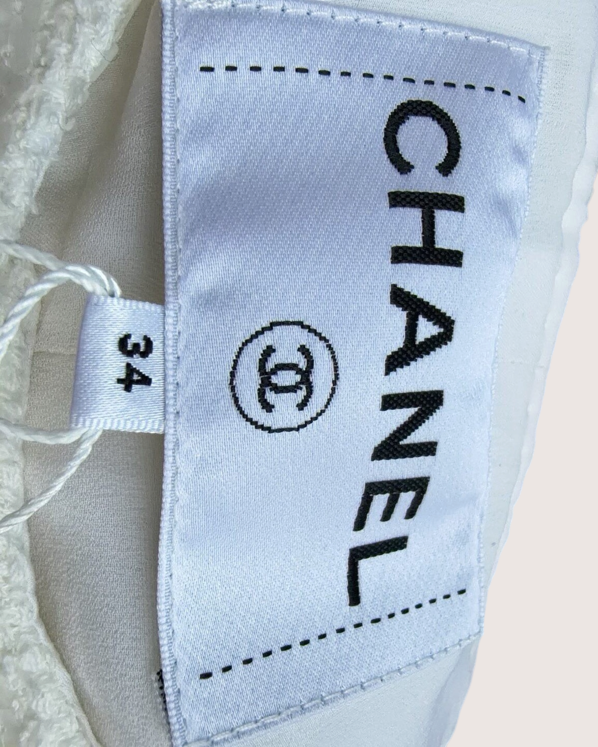 Chanel 25S Sequin Tweed Vest White FR 34