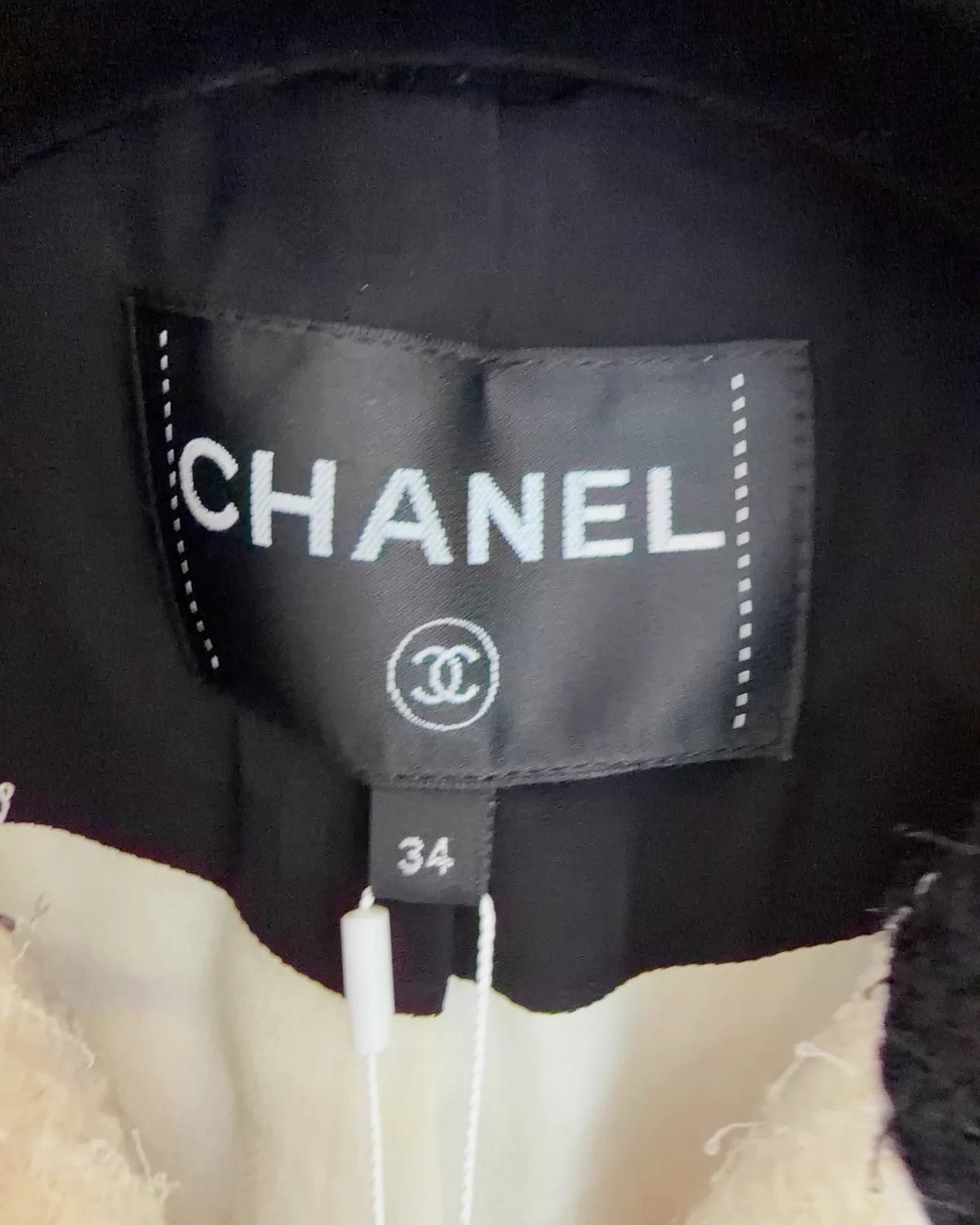 Chanel 20A Tweed Jacket - view 4