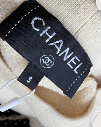Chanel 20A Camellia Logo Sweatshirt Beige/Ecru, Black FR 36