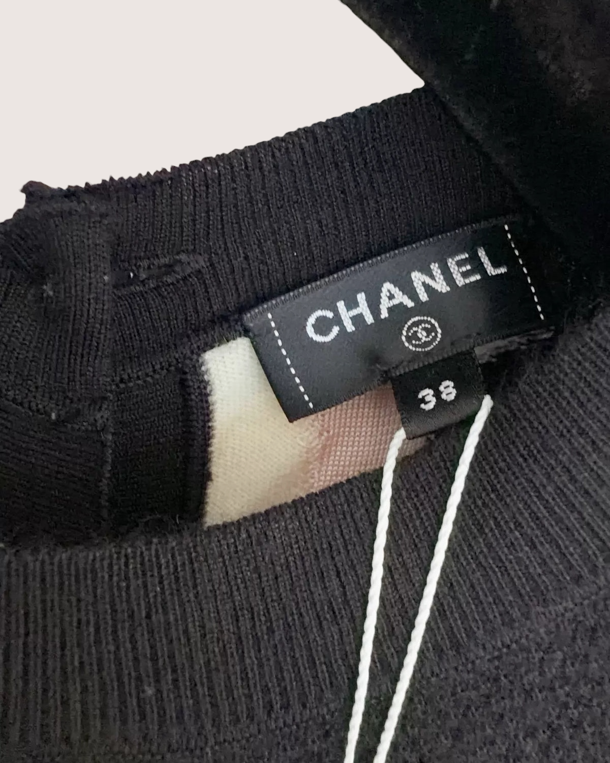 Chanel 21B CC Cashmere Sweater