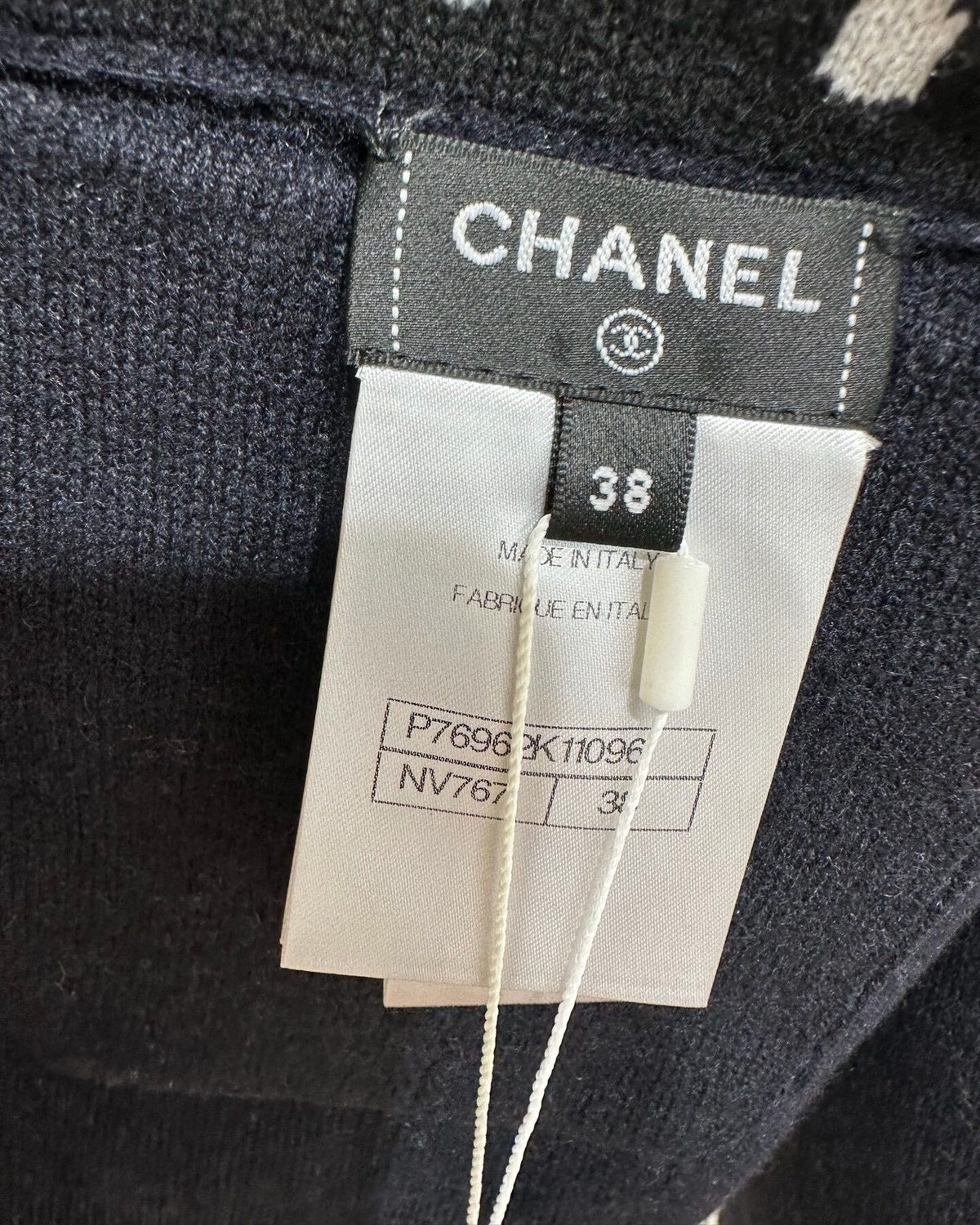 Chanel 24P Cashmere CC Cardigan Navy, White FR 38