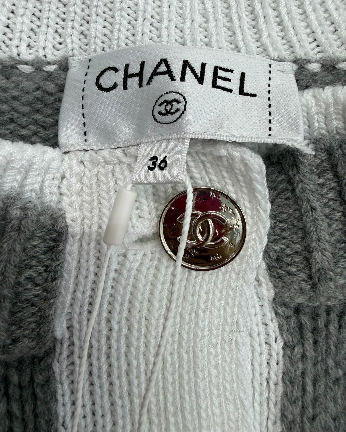Chanel 26P Cashmere Cardigan Grey, White FR 36