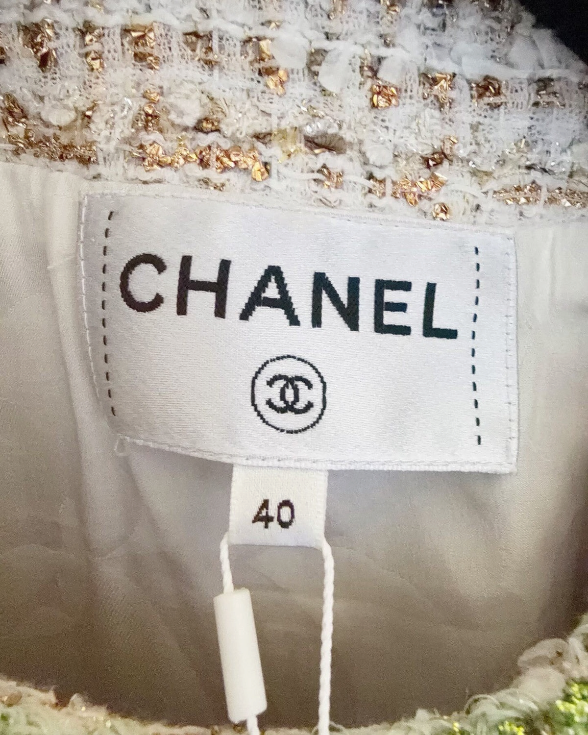 Chanel 26C Braided-Trim Short-Sleeve Tweed Jacket Beige/Ecru, Gold, Green FR 40