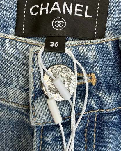 Chanel 25M Coco Beach Embroidered Denim Shorts Blue, Beige/Ecru FR 36
