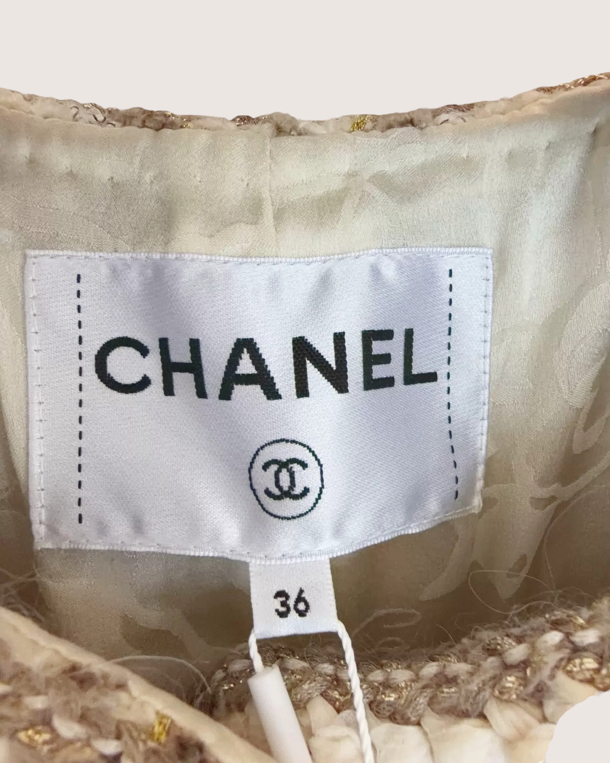 Chanel 18A Tweed Chevron Jacket Beige/Ecru, White, Multicolor FR 36
