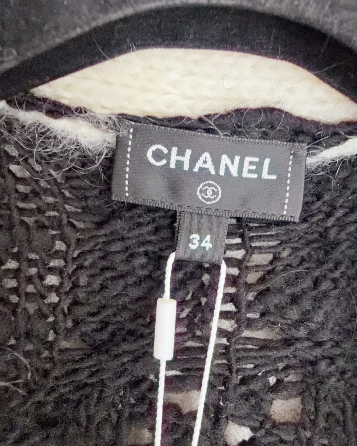 Chanel 25B Wool Cable Cardigan Black, Beige/Ecru FR 34